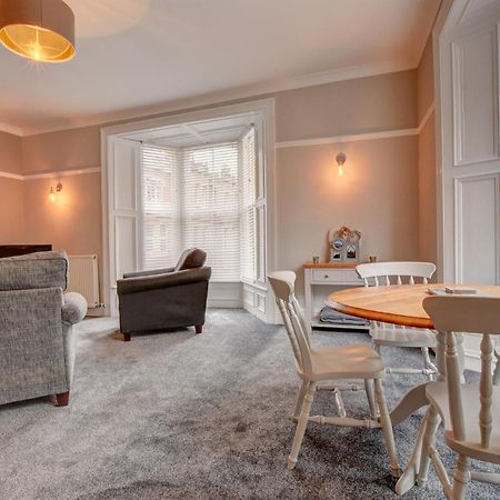 Central Park Place Whitby Room photo
